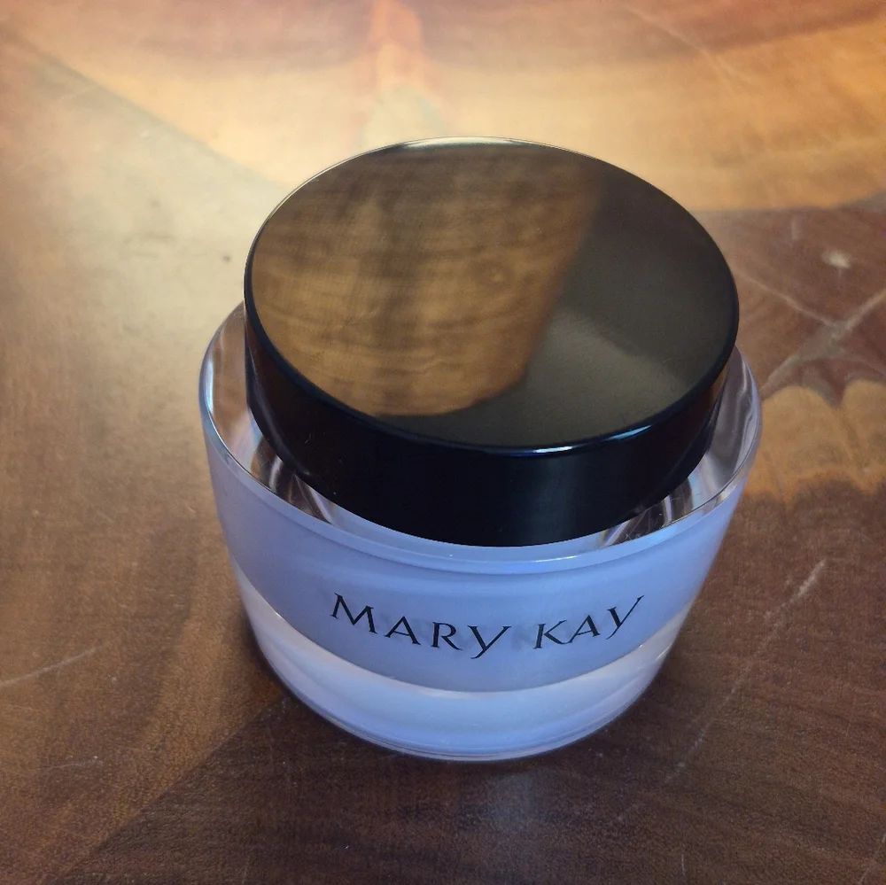 Mary Kay Oil Free Hydrating Gel 1.8oz/51g